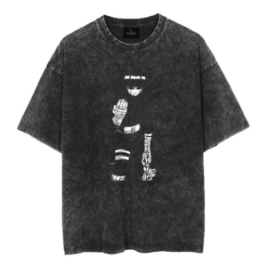 Vintage Black Oversized T-Shirt with Anime-Inspired Graphic Design"